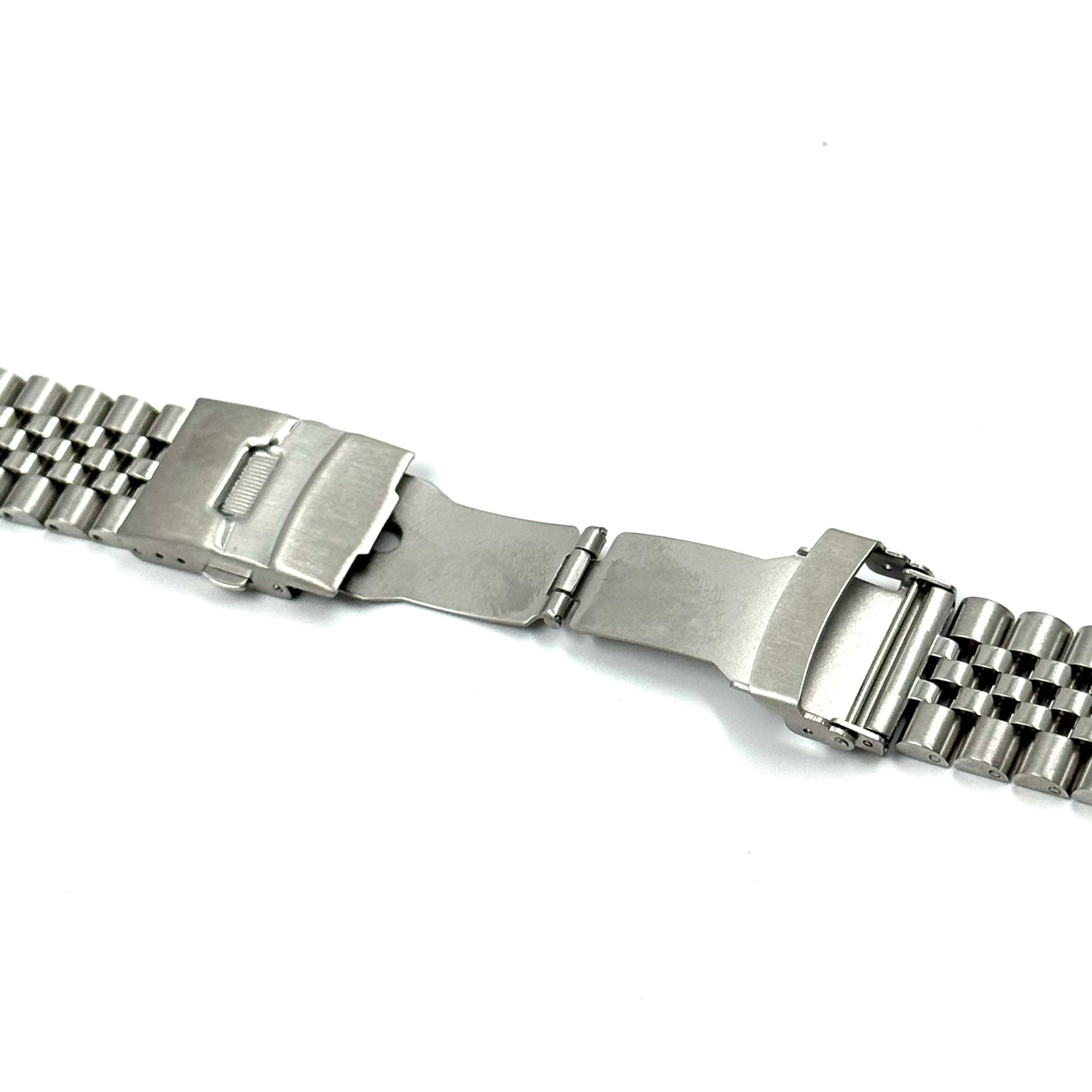 Jublee Watch Bracelet with Curved Endlinks Stainless Steel (Silver)